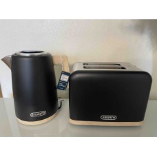 Комплект ARDESTO Тостер + электрический чайник  черного цвета